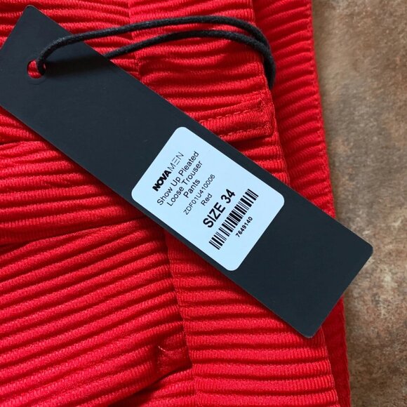 Novamen Mens Red Fashion Shadow Stripe Show Up Pleated Loose Trouser Size 36 - Picture 4 of 6